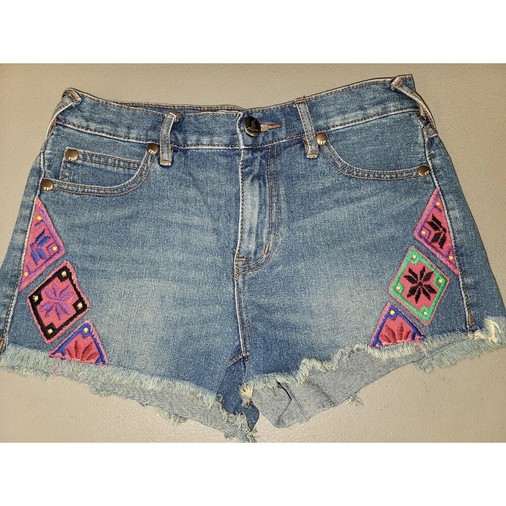 Free People Jean Shorts 25 Aztec MiNT - Picture 1 of 5